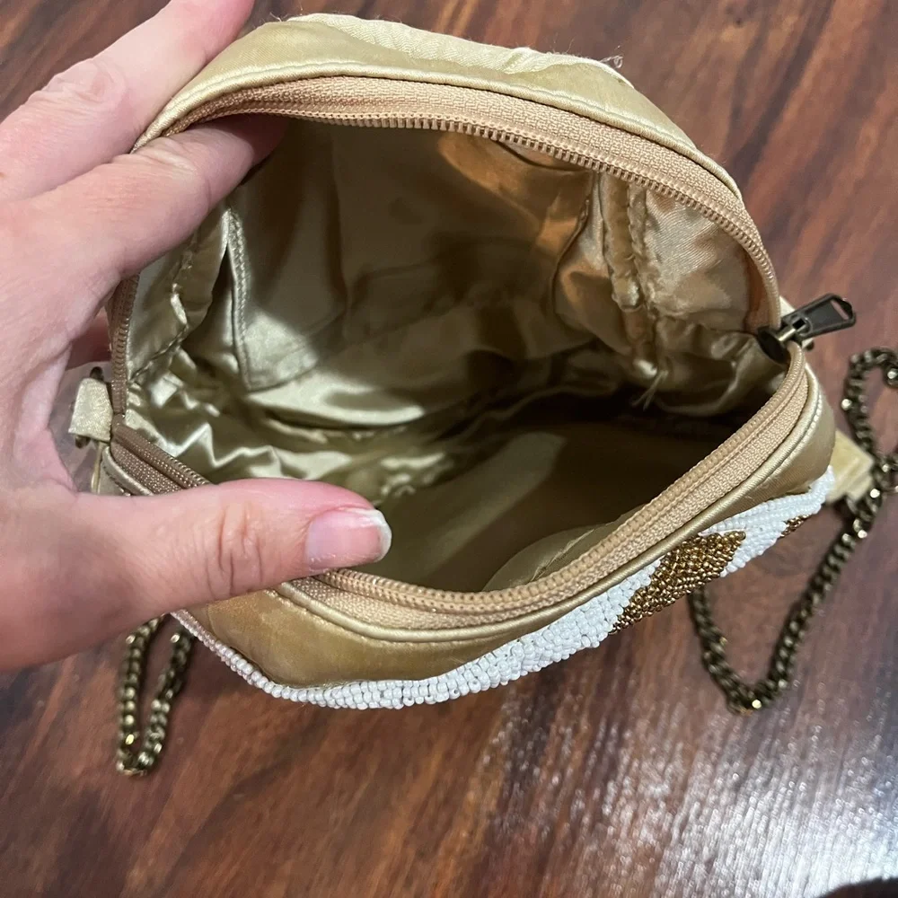 Gold and White Beaded Crossbody Bag with Chain Strap - Picture 3 of 8